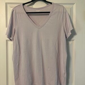 Old Navy Women’s Lilac V-neck T-shirt